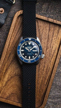 Load image into Gallery viewer, Seiko 5 Sports SKX Automatic Blue Dial Blue Silicone Strap Watch for Men - SRPD71K2