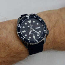 Load image into Gallery viewer, Seiko 5 Sports SKX Series Automatic Black Dial Black Silicone Strap Watch for Men - SRPD65K2