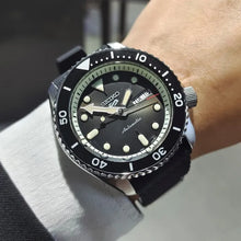 Load image into Gallery viewer, Seiko 5 Sports SKX Automatic Black Dial Black Silicone Strap Watch for Men - SRPD73K2