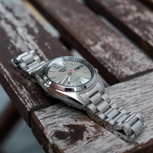 Load image into Gallery viewer, Seiko 5 Sports SNXS Series Automatic Beige Dial Silver Steel Strap Watch for Men - SRPK91K1