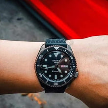 Load image into Gallery viewer, Seiko 5 Sports SKX Series Automatic Black Dial Black Silicone Strap Watch for Men - SRPD65K2