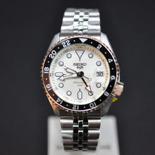 Load image into Gallery viewer, Seiko 5 GMT Sport Asia Exclusive Limited Edition Off White Dial Silver Steel Strap Watch for Men - SSK046K1
