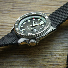 Load image into Gallery viewer, Seiko 5 Sports SKX Automatic Black Dial Black Silicone Strap Watch for Men - SRPD73K2