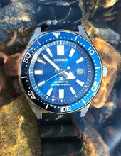 Load image into Gallery viewer, Seiko Prospex Analogue Automatic Diver Blue Dial Black Rubber Strap Watch For Men - SPB053J1
