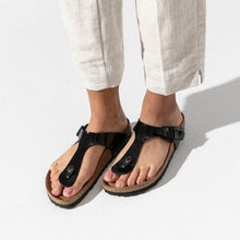 Load image into Gallery viewer, BIRKENSTOCK - GIZEH 43661 BF - BLACK PATENT