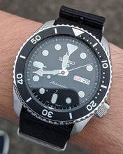 Load image into Gallery viewer, Seiko 5 Sports SKX Automatic Black Dial Black NATO Strap Watch For Men - SRPD55K3