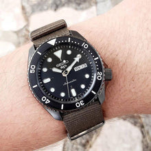 Load image into Gallery viewer, Seiko 5 Sport Automatic Black Dial Green Nylon Strap Watch For Men - SRPD65K4
