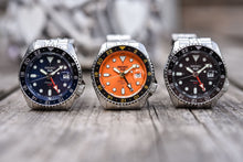 Load image into Gallery viewer, Seiko 5 Sports GMT SKX Automatic Blueberry Dial Silver Steel Strap Watch For Men - SSK003K1