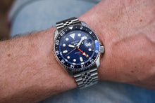 Load image into Gallery viewer, Seiko 5 Sports GMT SKX Automatic Blueberry Dial Silver Steel Strap Watch For Men - SSK003K1