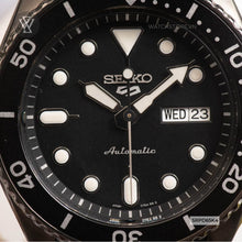 Load image into Gallery viewer, Seiko 5 Sport Automatic Black Dial Green Nylon Strap Watch For Men - SRPD65K4