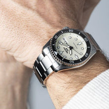 Load image into Gallery viewer, Seiko 5 Sports SKX Automatic Cream Dial Silver Steel Strap Watch For Men - SRPK31K1