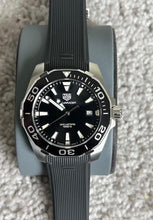 Load image into Gallery viewer, Tag Heuer Aquaracer Black Dial Watch for Men - WAY111A.FT6151
