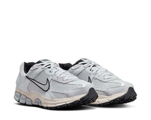 Load image into Gallery viewer, Nike Zoom Vomero 5 W