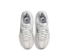 Load image into Gallery viewer, Nike Zoom Vomero 5 W "Pure Platinum"
