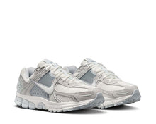 Load image into Gallery viewer, Nike Zoom Vomero 5 W "Pure Platinum"