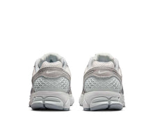 Load image into Gallery viewer, Nike Zoom Vomero 5 W "Pure Platinum"